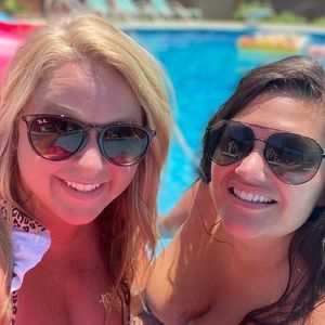 Meet your Posher, Megan